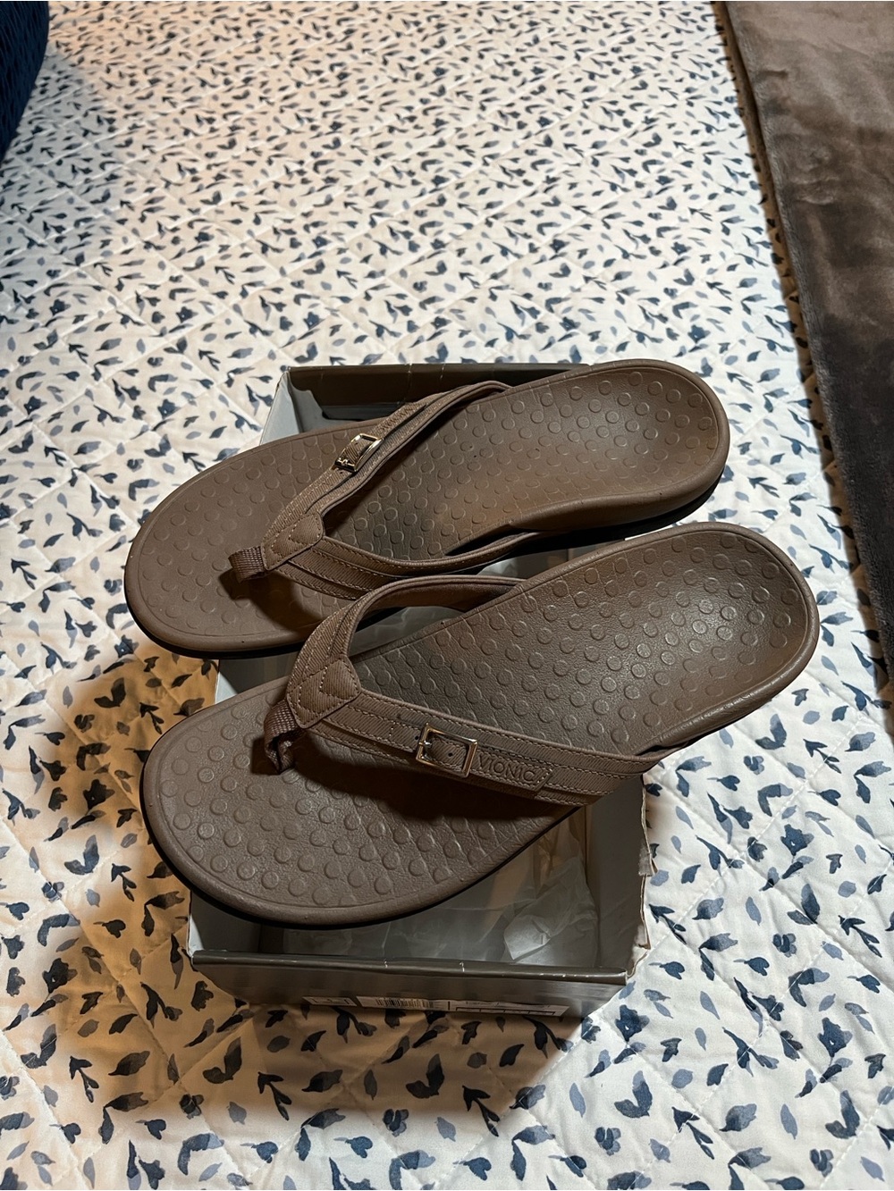 Vionic Women's Flip Flops in Greige - Picture 2 of 6